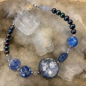 Kyanite and Black pearl bracelet.